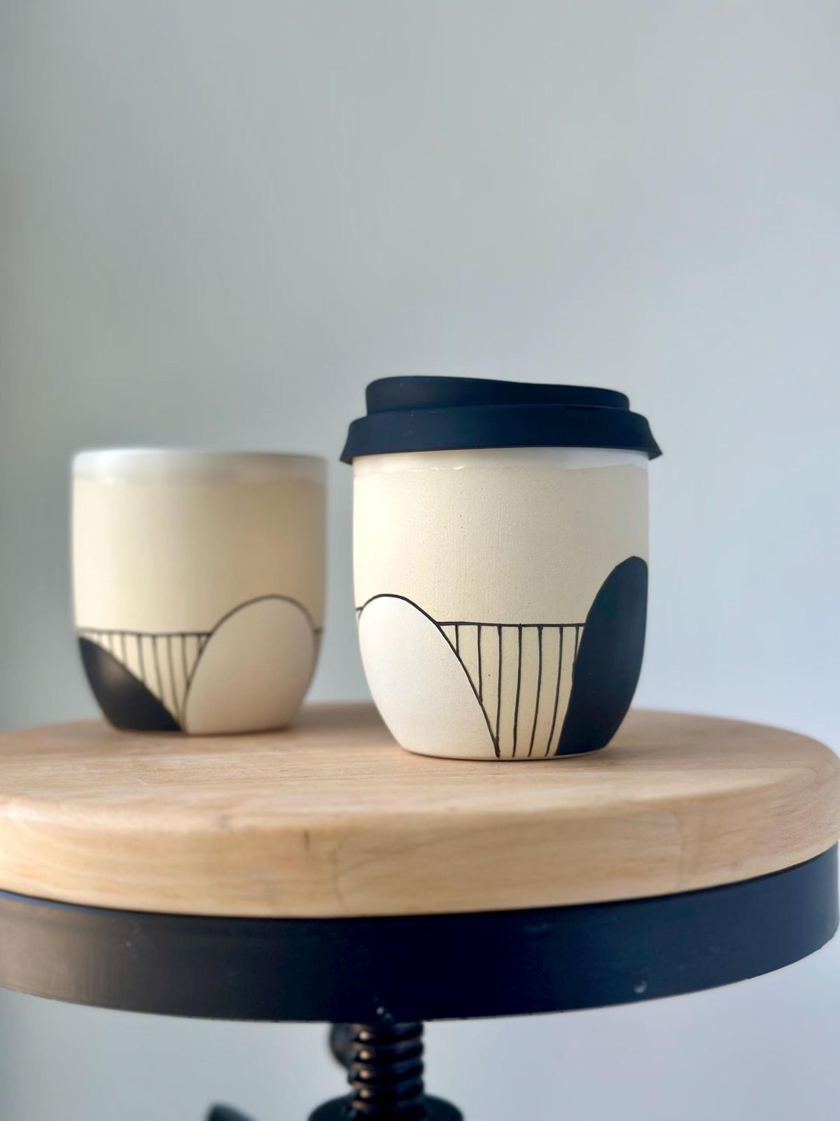 Black Lid White Cup