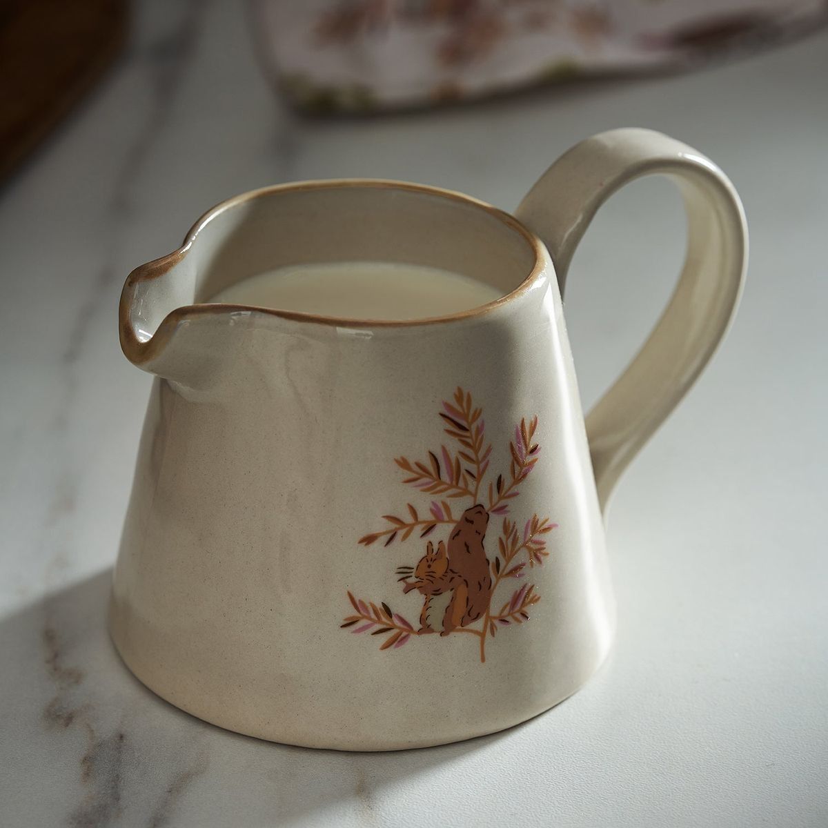 Tray Side Milk Jug